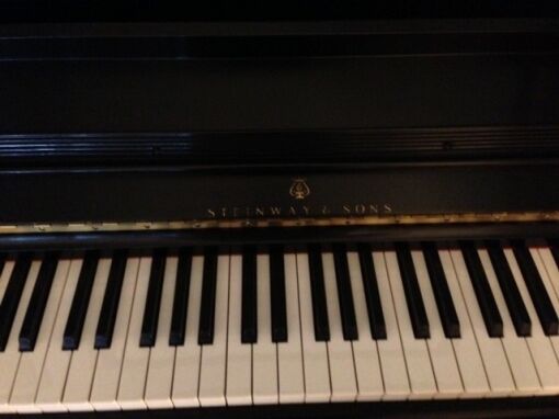Used Steinway Upright (1978) - Model 1098 - Image 3