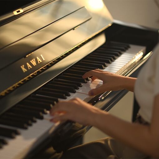 Kawai MS130 Upright Piano Keys