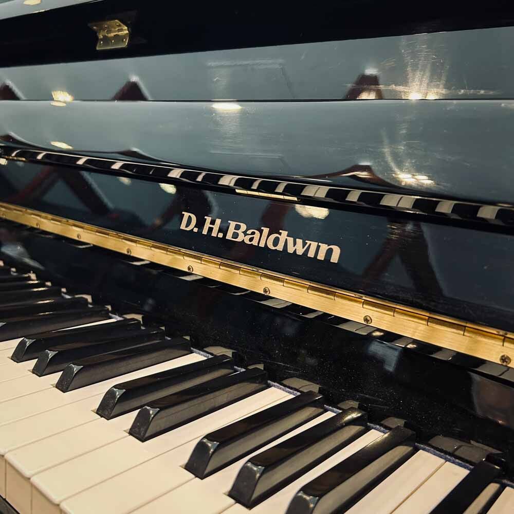 Baldwin K107 Upright Piano Front Logo