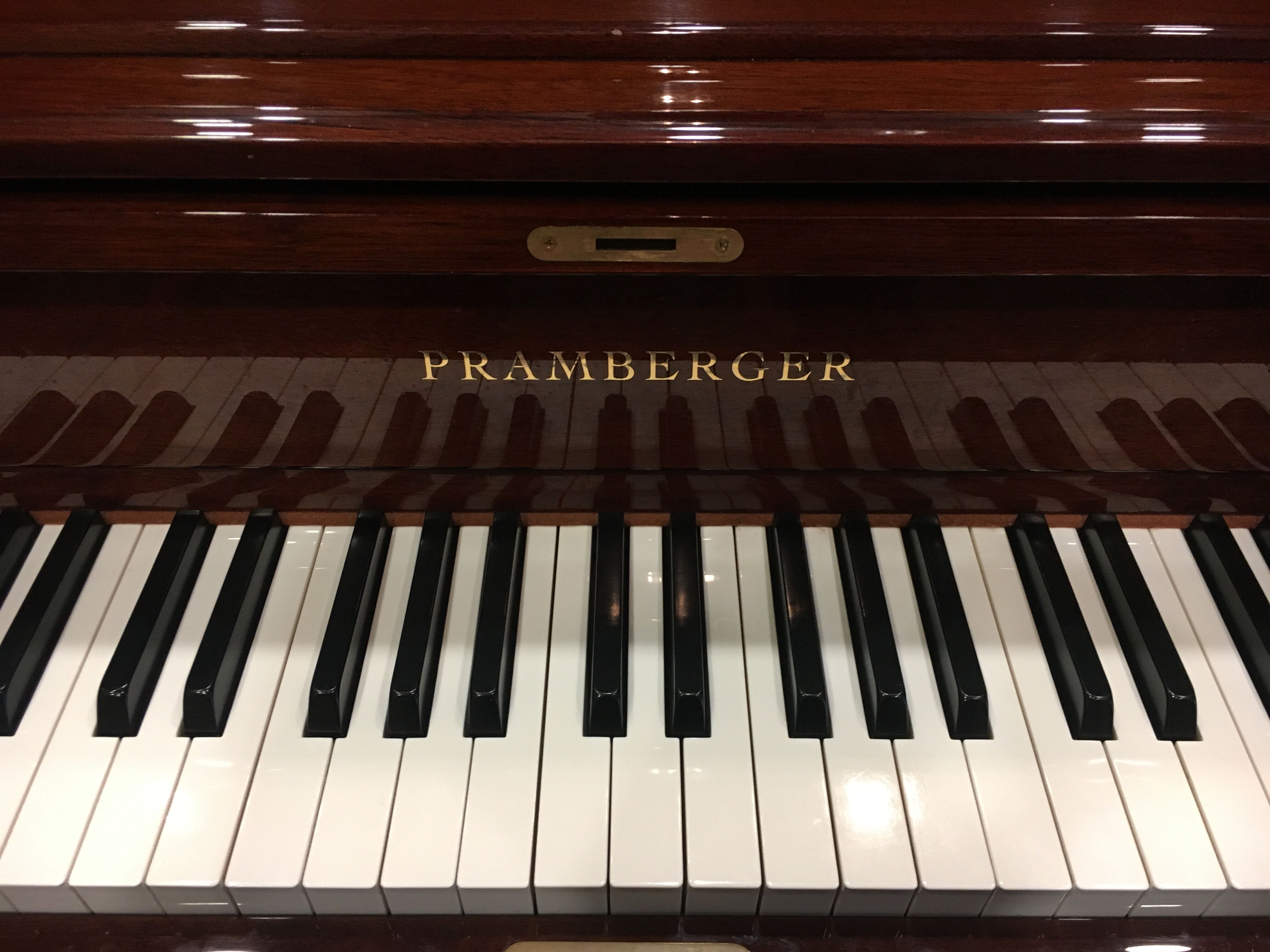 Used Pramberger PU118S Upright Piano - Image 3
