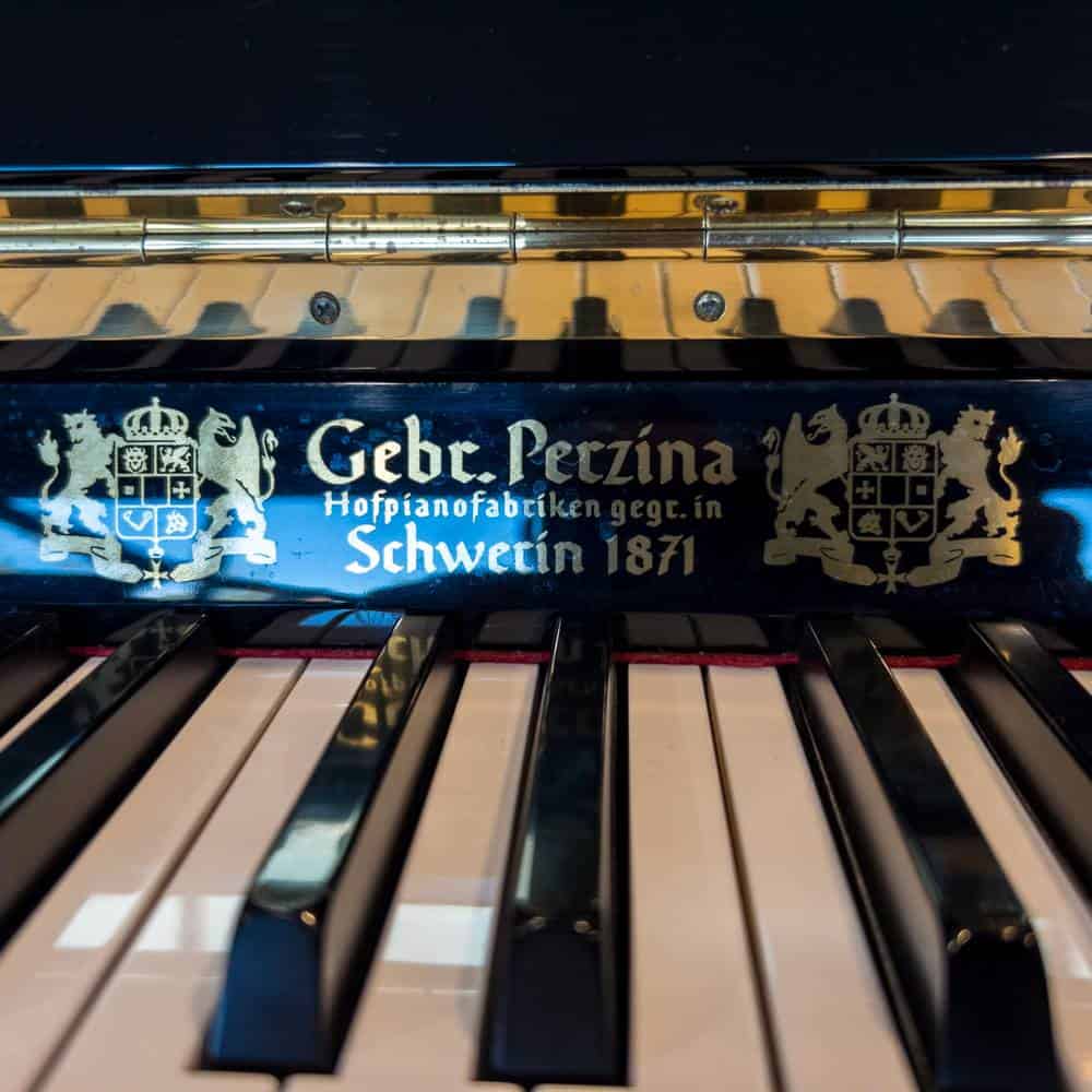 Used Perzina GP122 Upright Piano in Polished Ebony 6