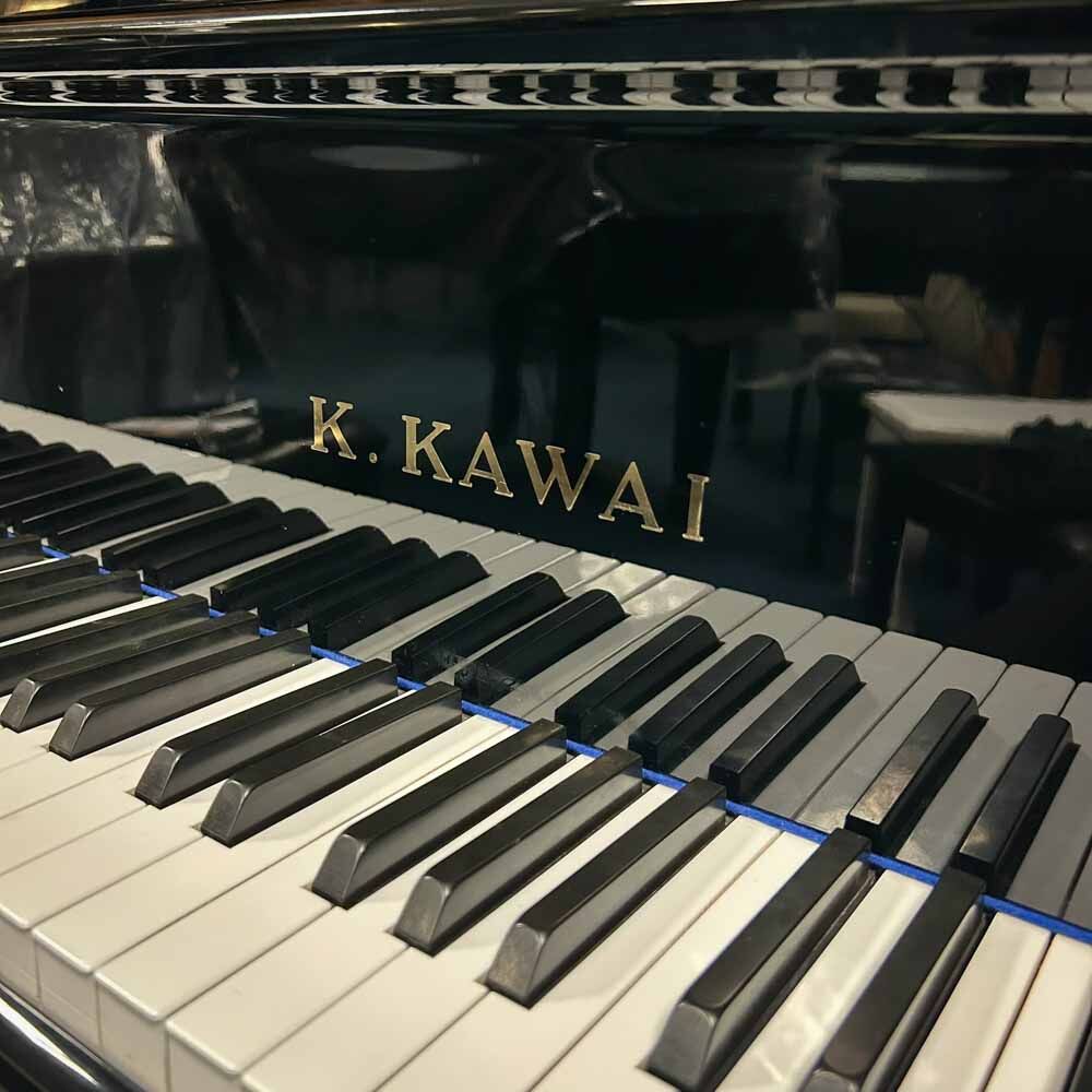 Kawai KG1E Grand Piano Front Logo