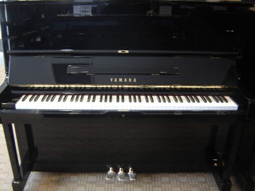 Used Yamaha U2 - Image 2