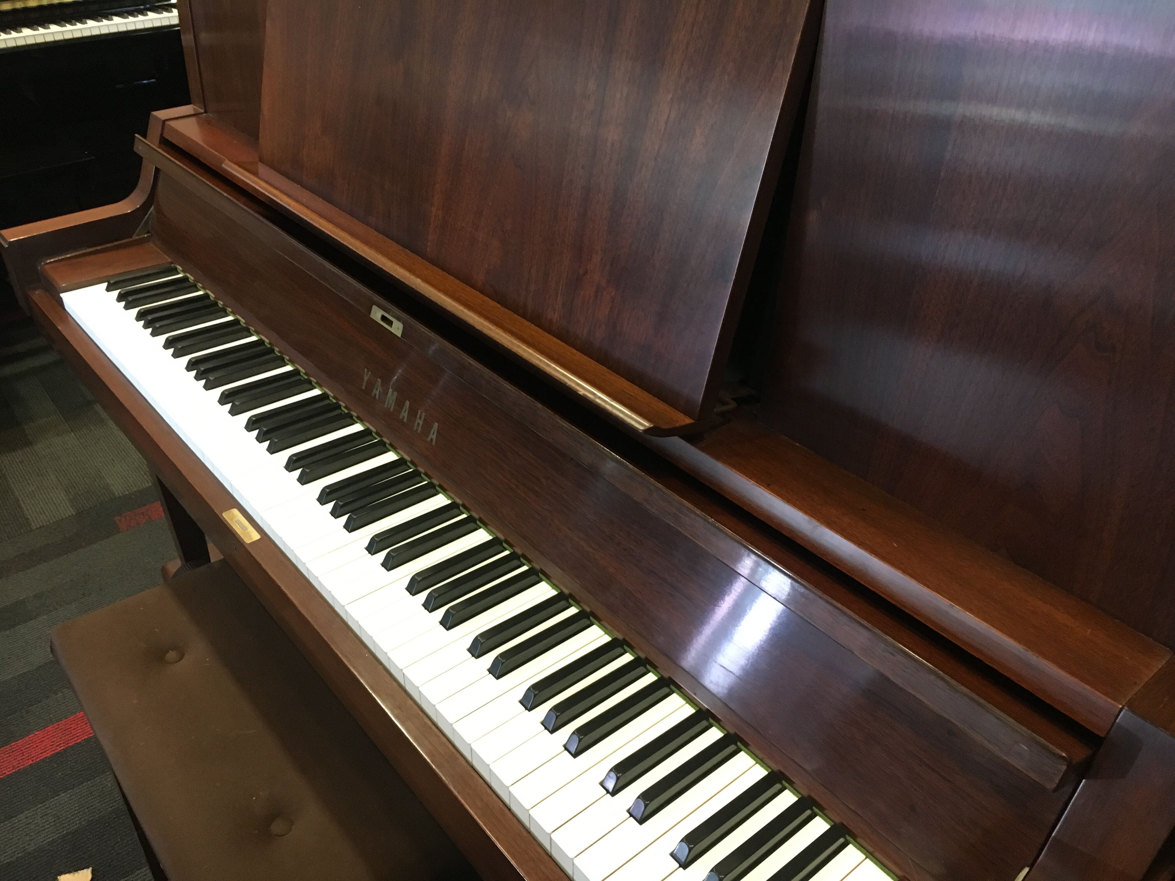 Used Yamaha W102 Upright Piano - Image 2