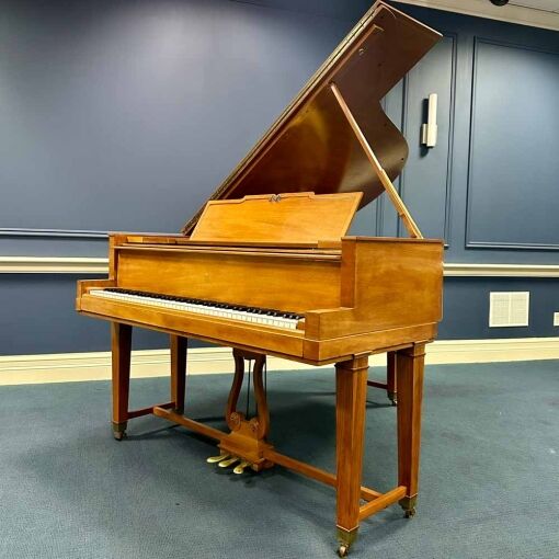 Steinway M Grand Piano Right Angle