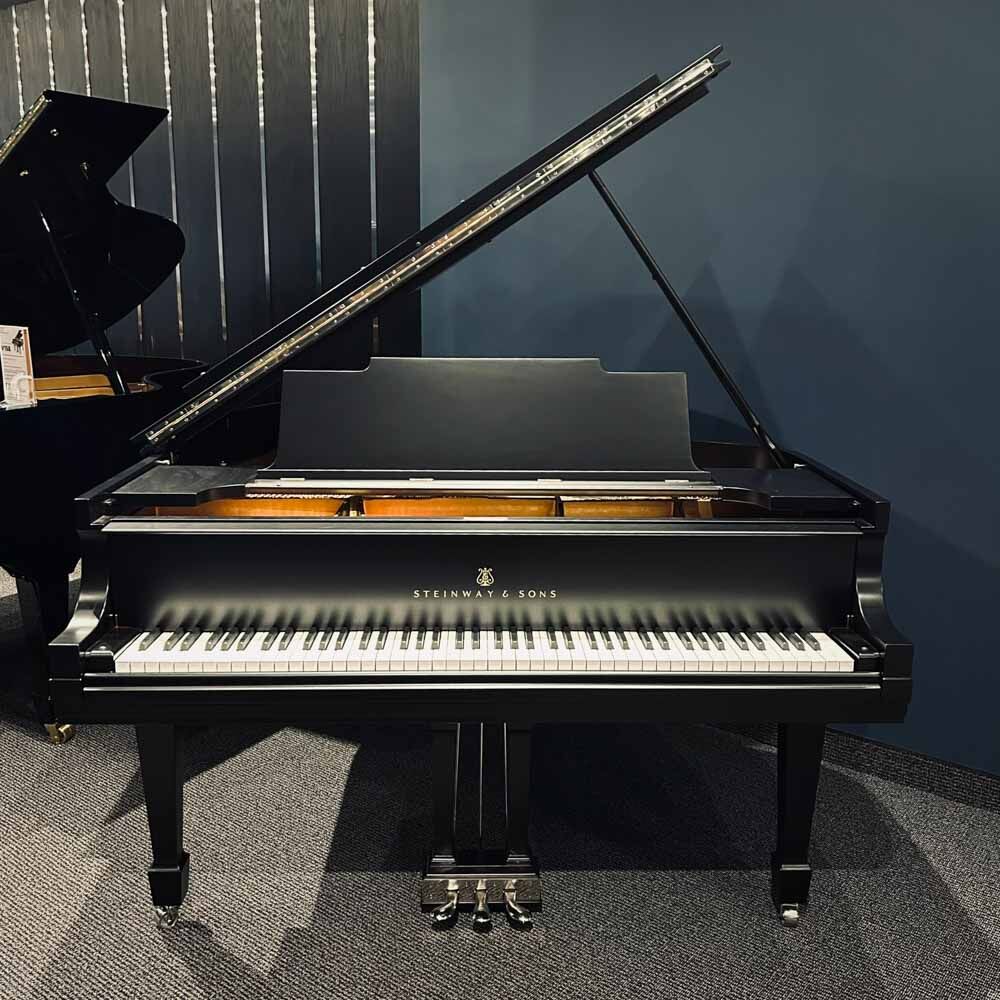 Steinway M Grand Piano Front Angle