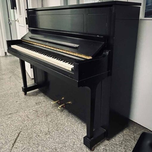 Steinway 45 Upright Piano Right Angle